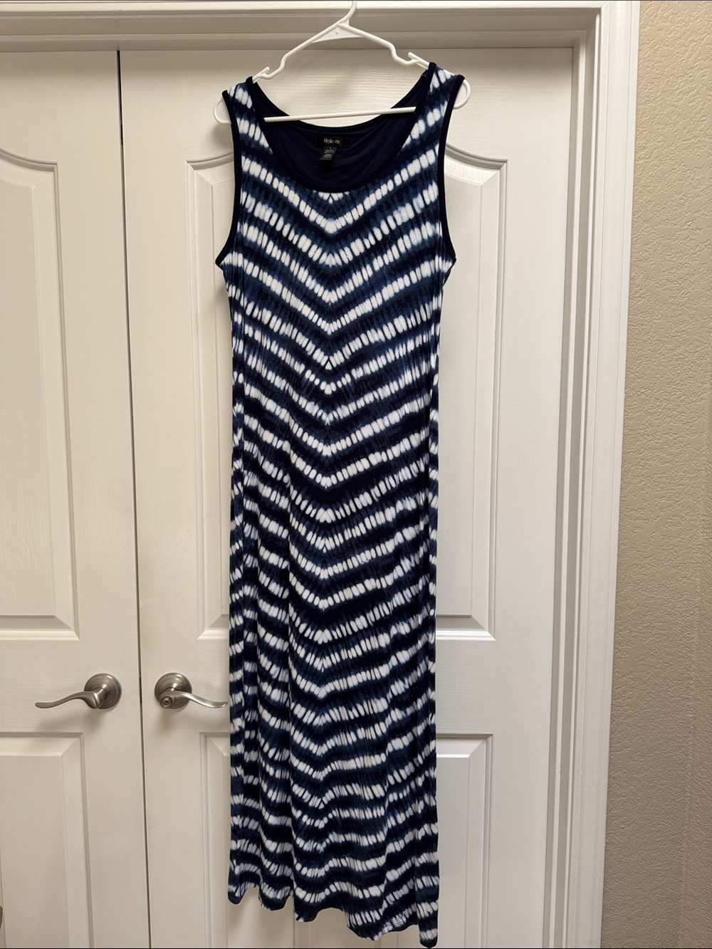 Style & Co Sleeveless Navy & White Tie-Dye Maxi Dress